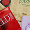 Identify string brands and gauges by winding colour.